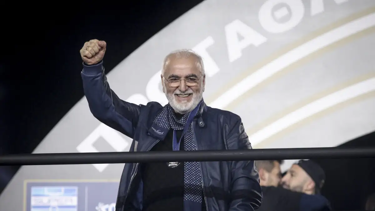 Με ελικόπτερο στην Τούμπα ο Ιβάν Σαββίδης – Δείτε τη στιγμή της άφιξης