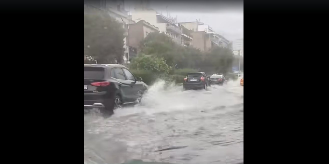 Θεσσαλονίκη: Καταιγίδα χτύπησε την πόλη – Πλημμύρησαν οι δρόμοι