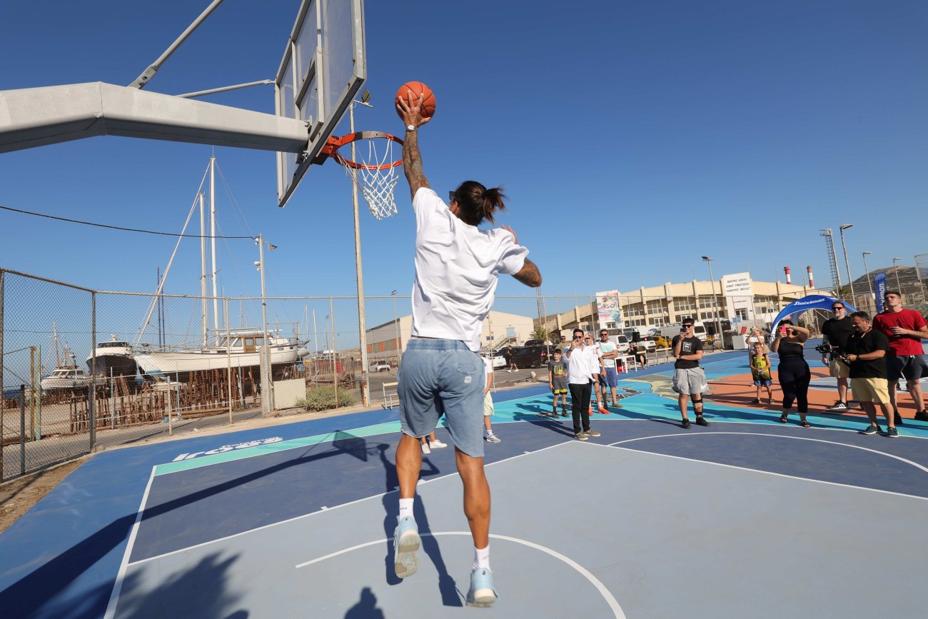 Η Stoiximan στηρίζει για 4η χρονιά το Stoiximan AegeanBall Festival με ανακαινισμένο γήπεδο στη Σύρο