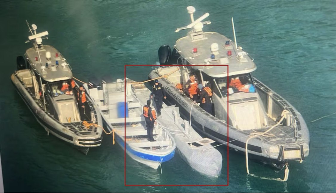 Ναρκωτικά: Πρώτη κατάσχεση μη επανδρωμένου stealth σκάφους με κεραίες Starlink στην Κολομβία
