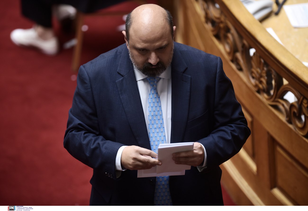 Οι πρώτοι συγγενείς θυμάτων στην υπόθεση των Τεμπών απευθύνονται στον Τριαντόπουλο