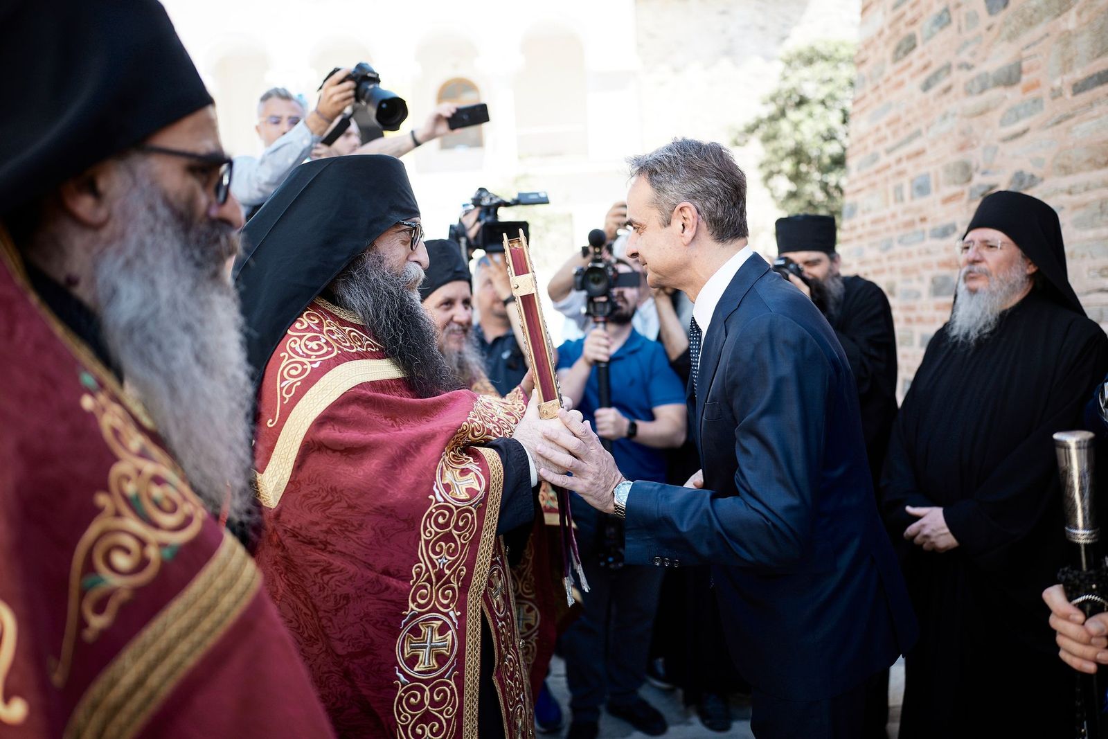Η επίσκεψη του Κυριάκου Μητσοτάκη στο Άγιο Όρος: Μία στρατηγική κίνηση επαναπροσέγγισης