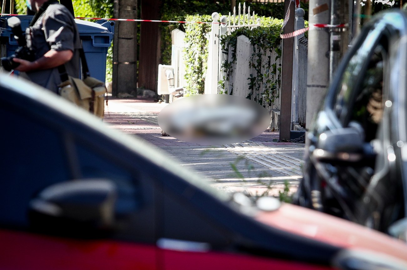 Δολοφονία στην Αγία Παρασκευή: Αναζητείται η ταυτότητα του θύματος και τα στοιχεία του δράστη
