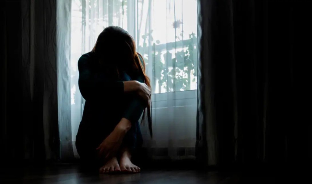 Σύλληψη 31χρονου στην Ελευσίνα για βιασμό και εμπορία ανθρώπων 17χρονης