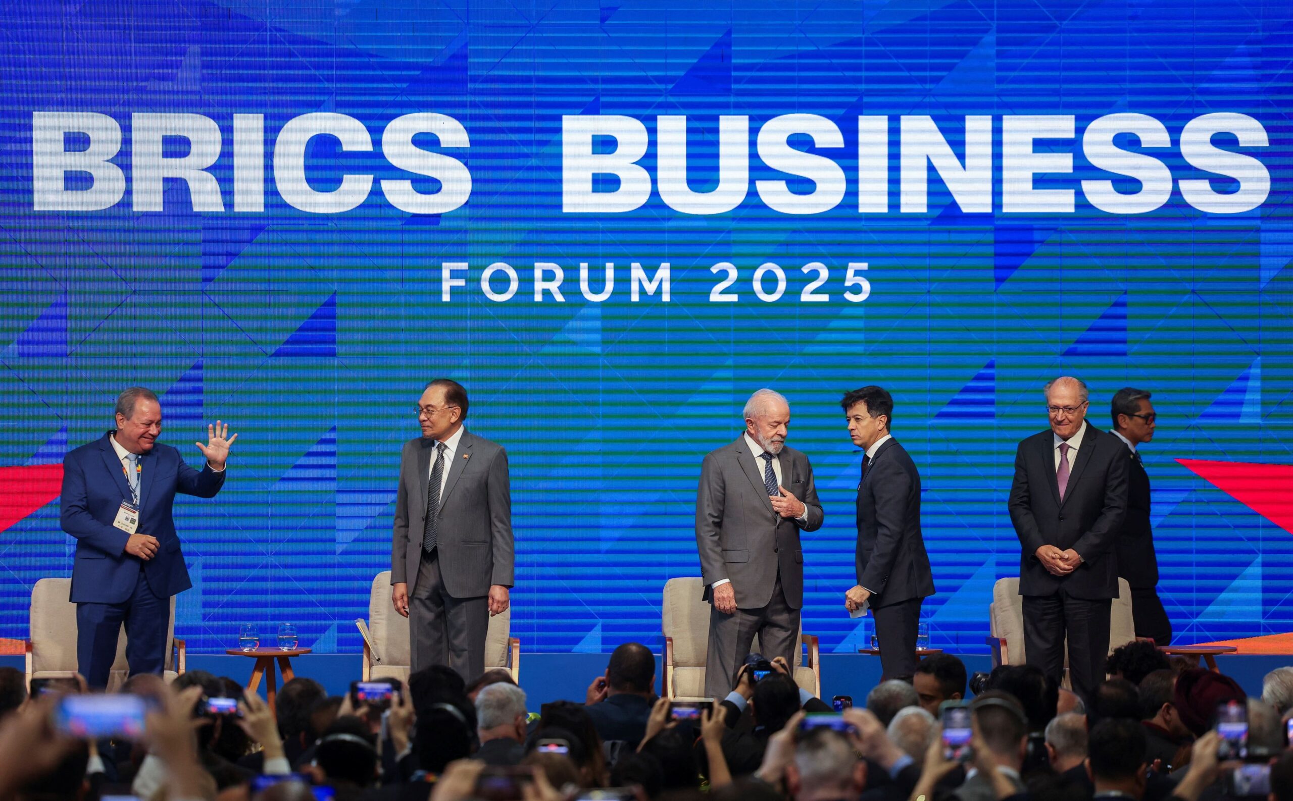 Οι υπουργοί Οικονομικών των BRICS ζητούν κοινή πρόταση για τις μεταρρυθμίσεις του ΔΝΤ