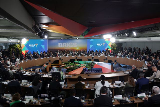 Σημαντικές ανησυχίες από τους BRICS για την επιβολή μονομερών δασμών