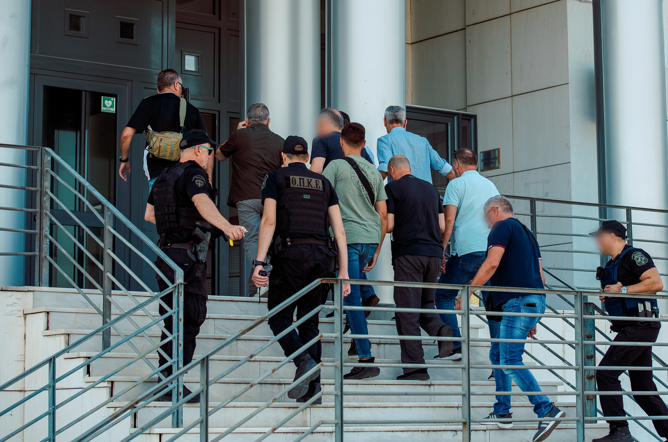 Προφυλάκιση 13 τελωνειακών στην Θεσπρωτία για υπόθεση διαφθοράς στο Μαυρομάτι