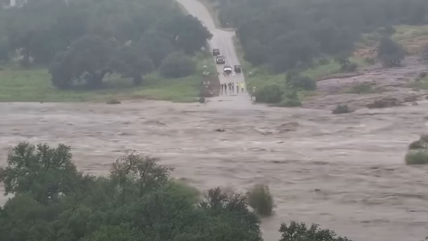 Τέξας: Σοκαριστικό timelapse αποκαλύπτει πώς υπερχείλισε ποταμός σε 30 λεπτά