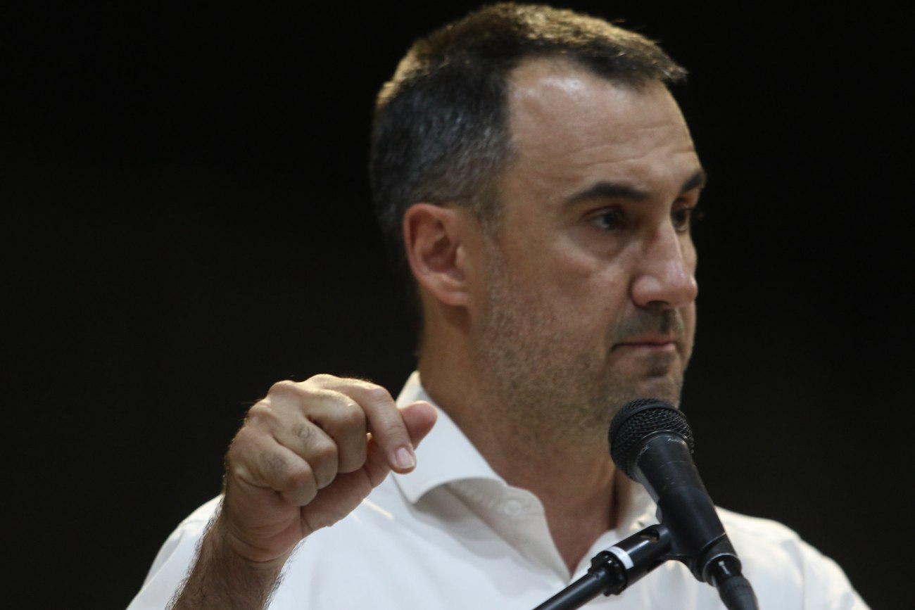 Χαρίτσης: Ερώτηση για τα 2,5 δισεκατομμύρια ευρώ σε 10 εταιρείες από το Ταμείο Ανάκαμψης
