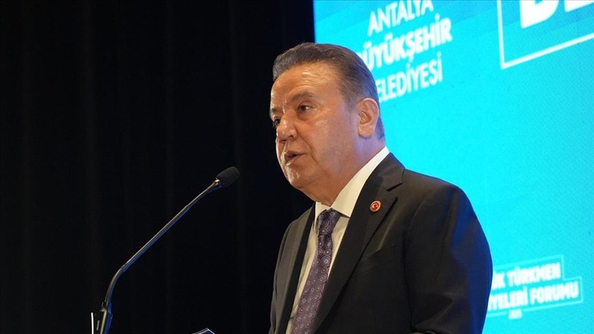 Τουρκία: Η κυβέρνηση απομάκρυνε τον δήμαρχο Αττάλειας που ανήκει στην αντιπολίτευση
