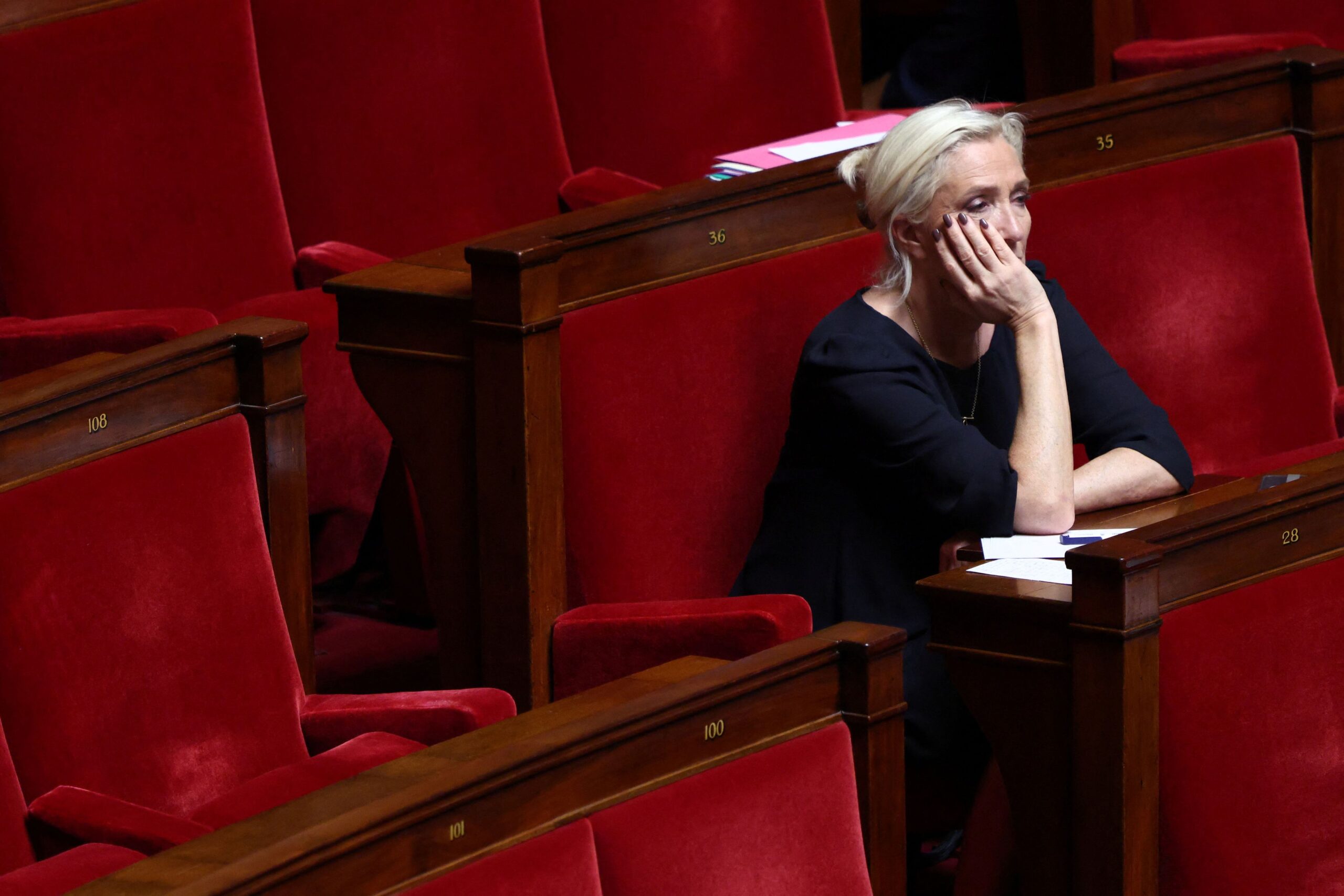 Ευρωπαϊκή Εισαγγελία: Έρευνα κατά της ακροδεξιάς ευρωομάδας με σύνδεση στη Λεπέν