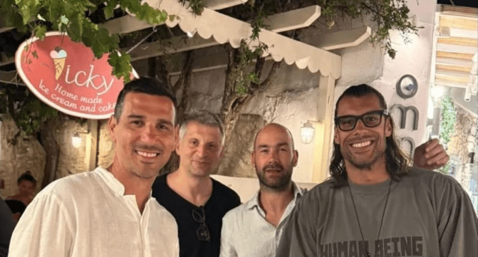 Συναντήθηκαν οι θρύλοι του ελληνικού μπάσκετ στην Αντίπαρο