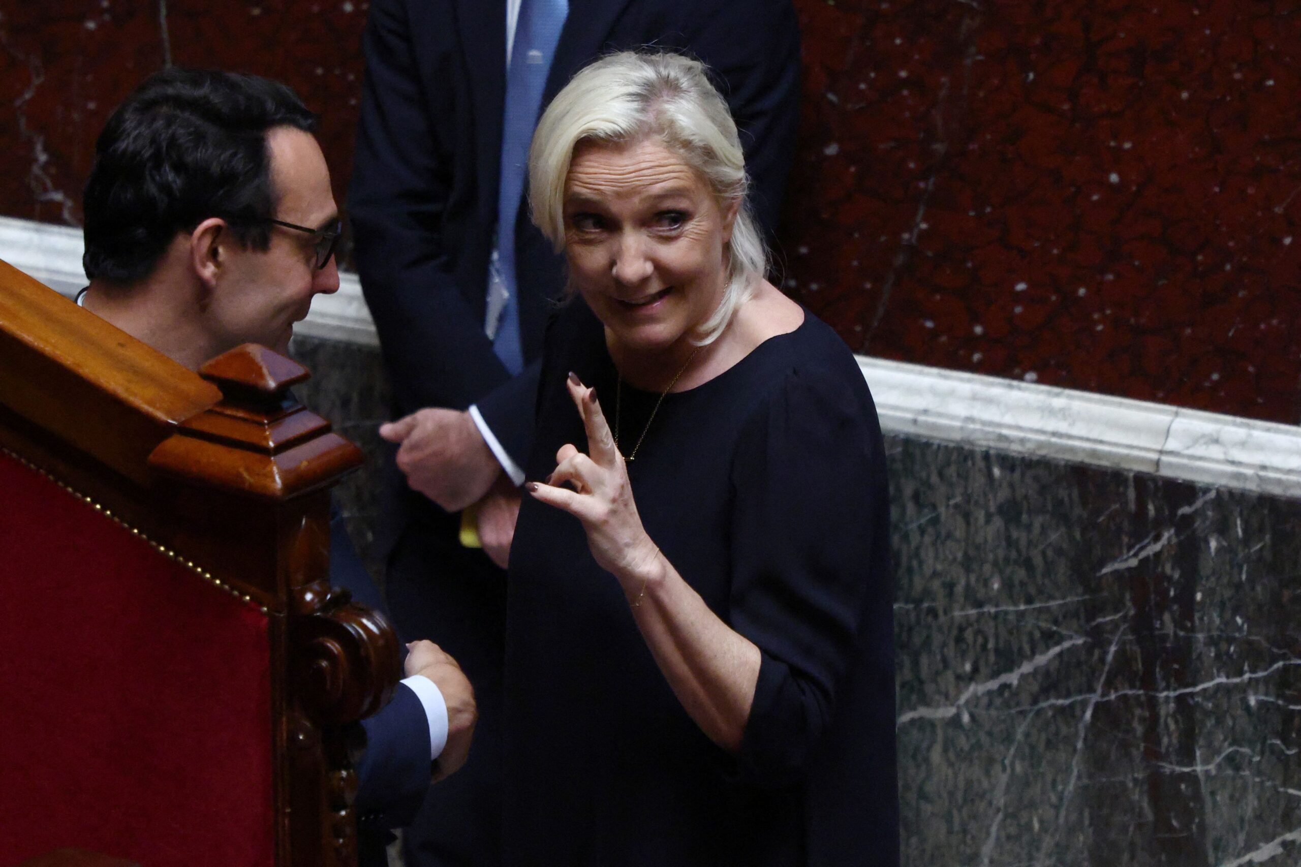 Επιχείρηση της γαλλικής οικονομικής αστυνομίας στα γραφεία του κόμματος της Μαρίν Λεπέν