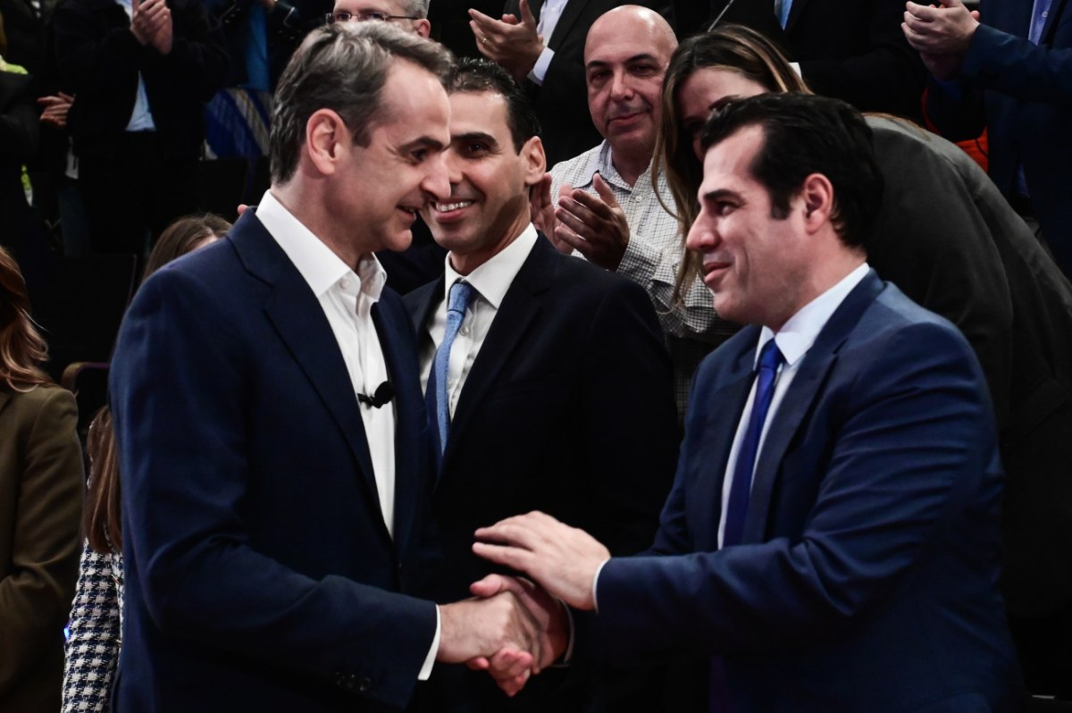 Η κυβέρνηση ακολουθεί την ατζέντα Όρμπαν στο προσφυγικό