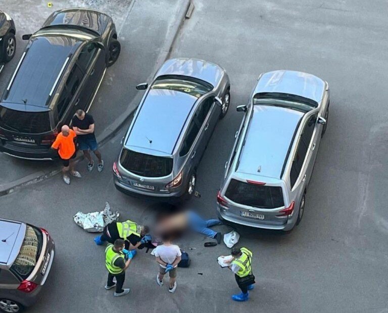 Ουκρανία: Δολοφονία αξιωματικού της SBU στο Κίεβο με πέντε σφαίρες και σιγαστήρα [βίντεο]