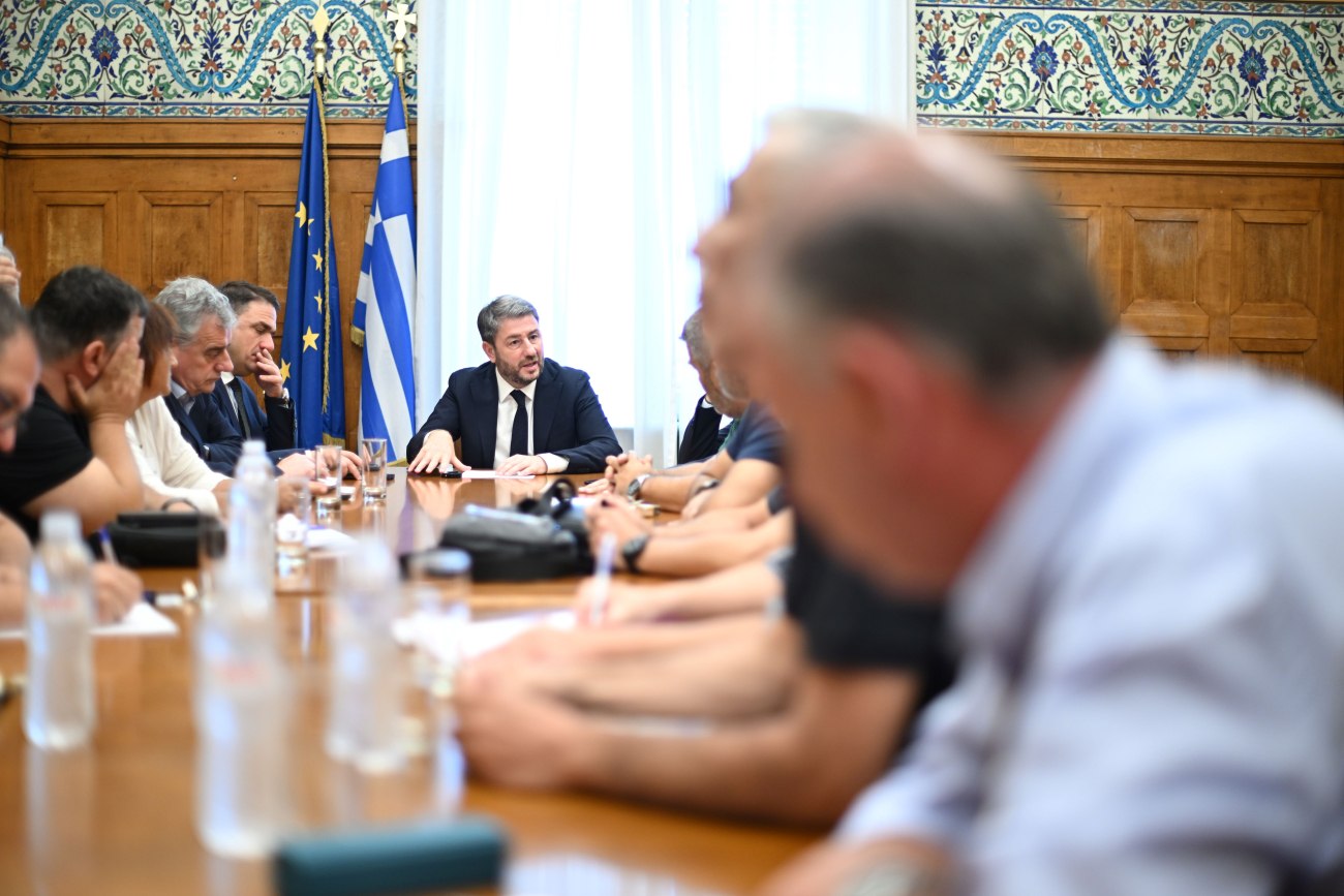 Ανδρουλάκης: Άμεση αξιολόγηση της αίτησης ασύλου, απόρριψη και επαναπατρισμός – Ας σταματήσει η ΝΔ τα επικοινωνιακά παιχνίδια