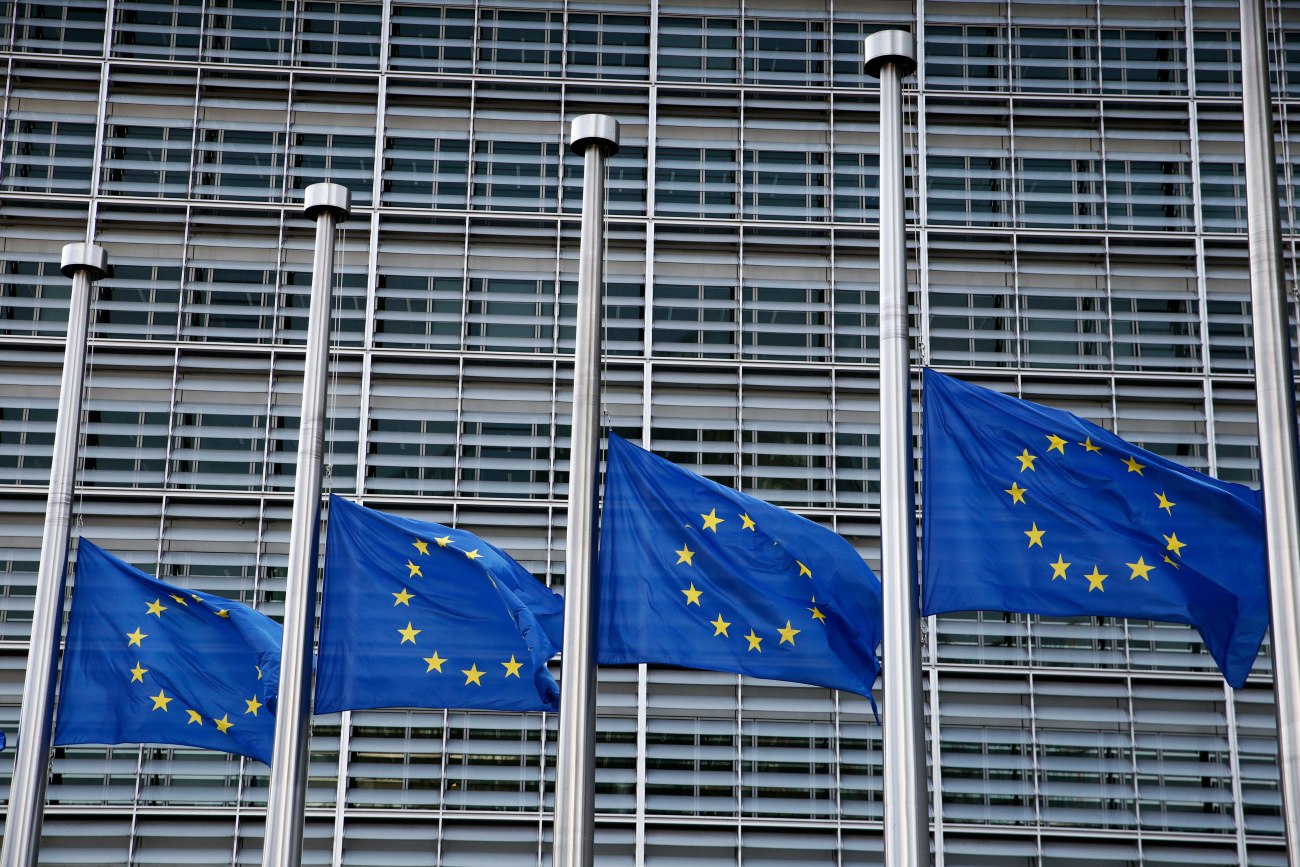 Πρόταση της Κομισιόν για φορολόγηση μεγάλων επιχειρήσεων και ενίσχυση του προϋπολογισμού της Ε.Ε.