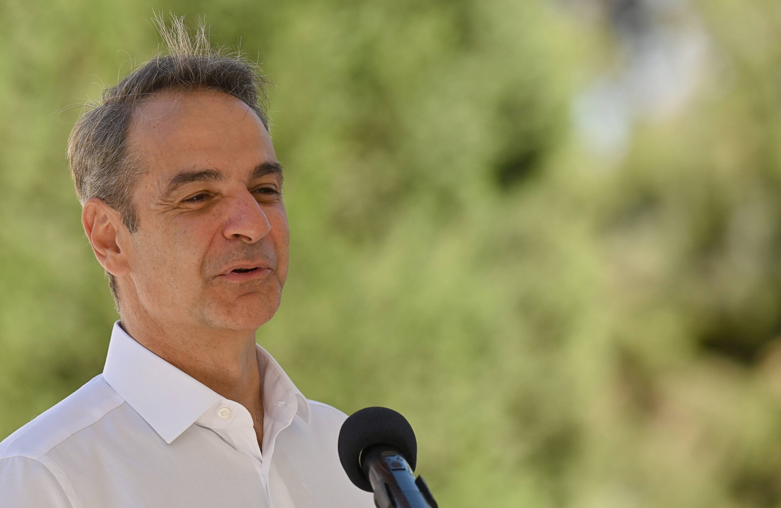 Υπερωρίες στον τουρισμό: Ο Κυριάκος Μητσοτάκης και η διαστρέβλωση της πραγματικότητας