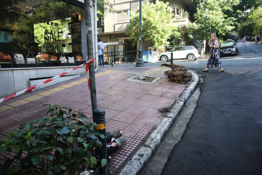 Τροχαίο στο Κολωνάκι: Ελεύθεροι οι κατηγορούμενοι – Πληροφορίες για την κατάσταση των τραυματιών