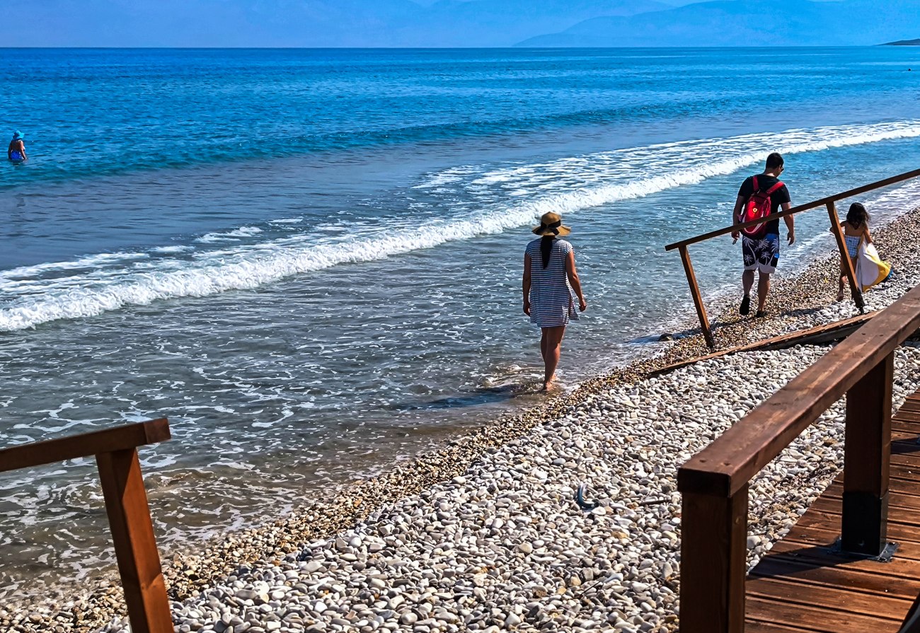 Ανεβαίνει η θερμοκρασία: 38 βαθμοί και άνεμοι έως 7 μποφόρ τη Δευτέρα