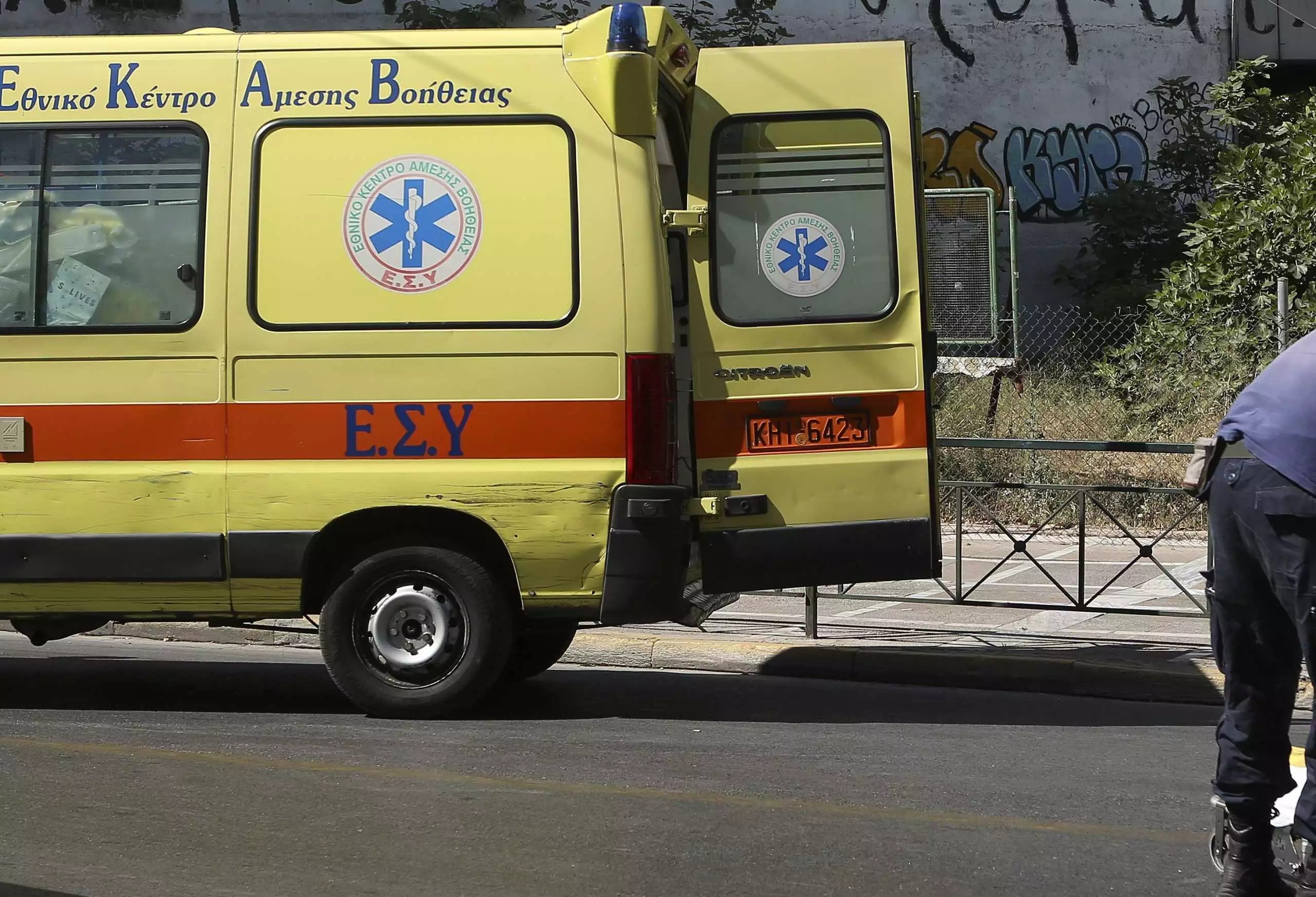 Σοβαρό τροχαίο στο Ίλιον: Οδηγός παρέσυρε και εγκατέλειψε τρεις πεζούς, συνελήφθη