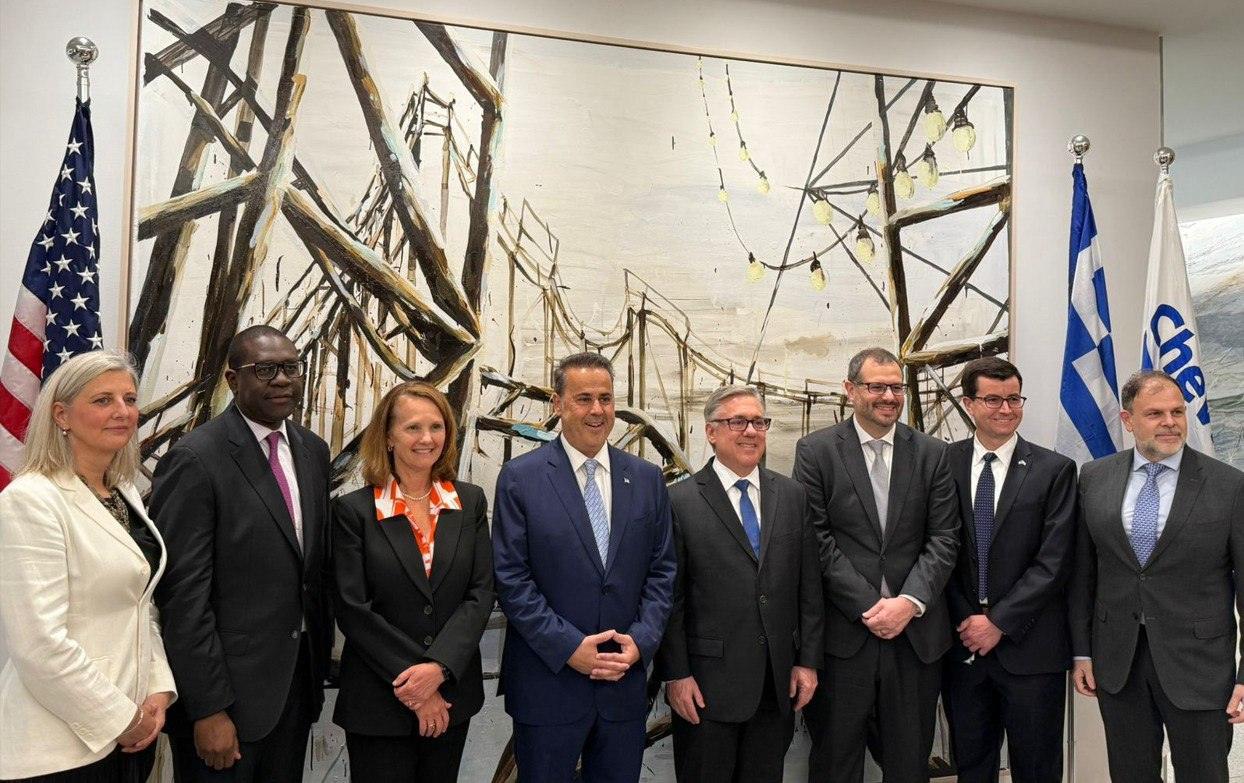 Chevron: Τηλεφωνική επικοινωνία με Παπασταύρου σχετικά με τις έρευνες υδρογονανθράκων