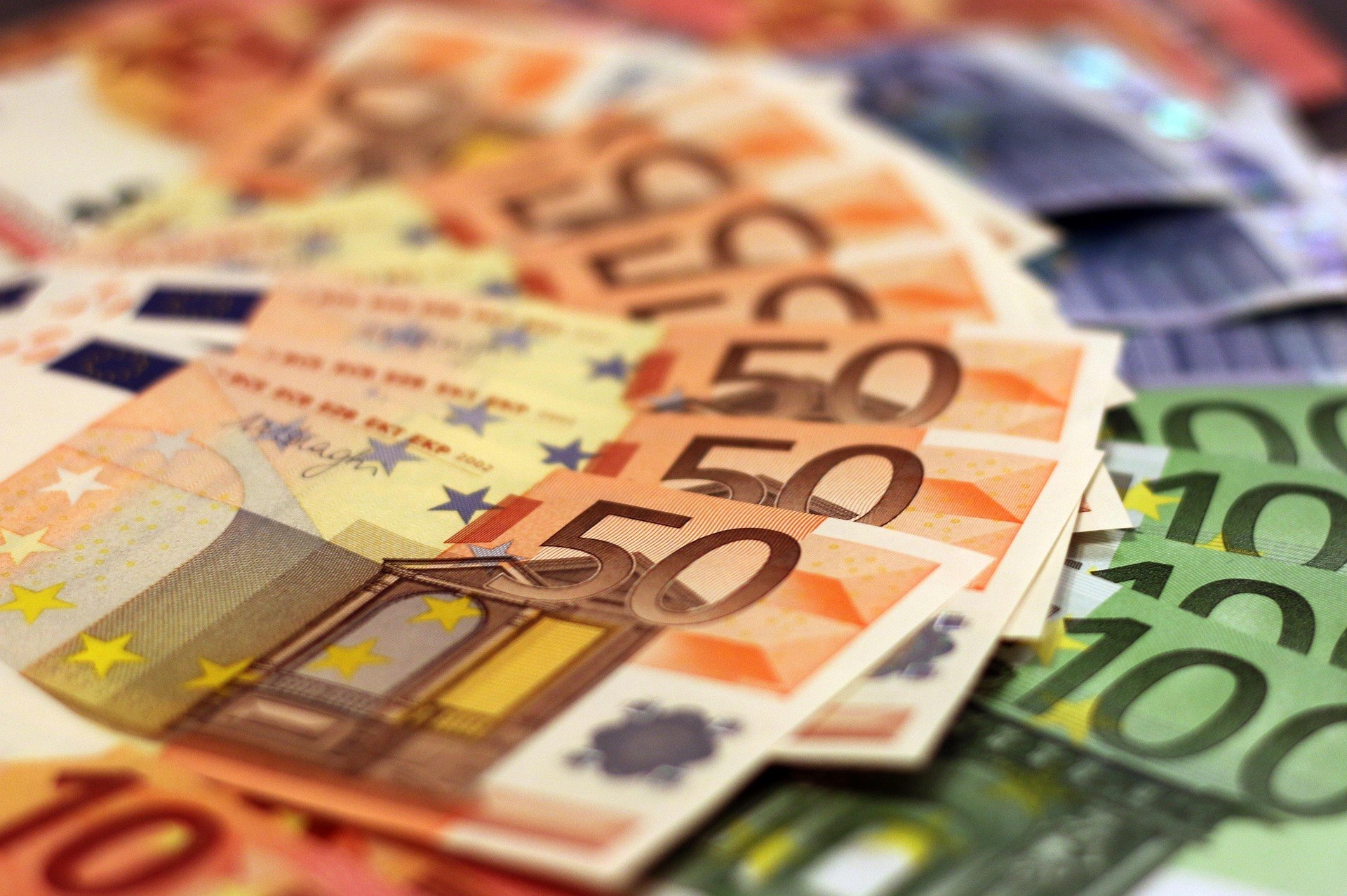 Εκσυγχρονισμός των χαρτονομισμάτων του ευρώ: Ο δημόσιος διαγωνισμός της ΕΚΤ