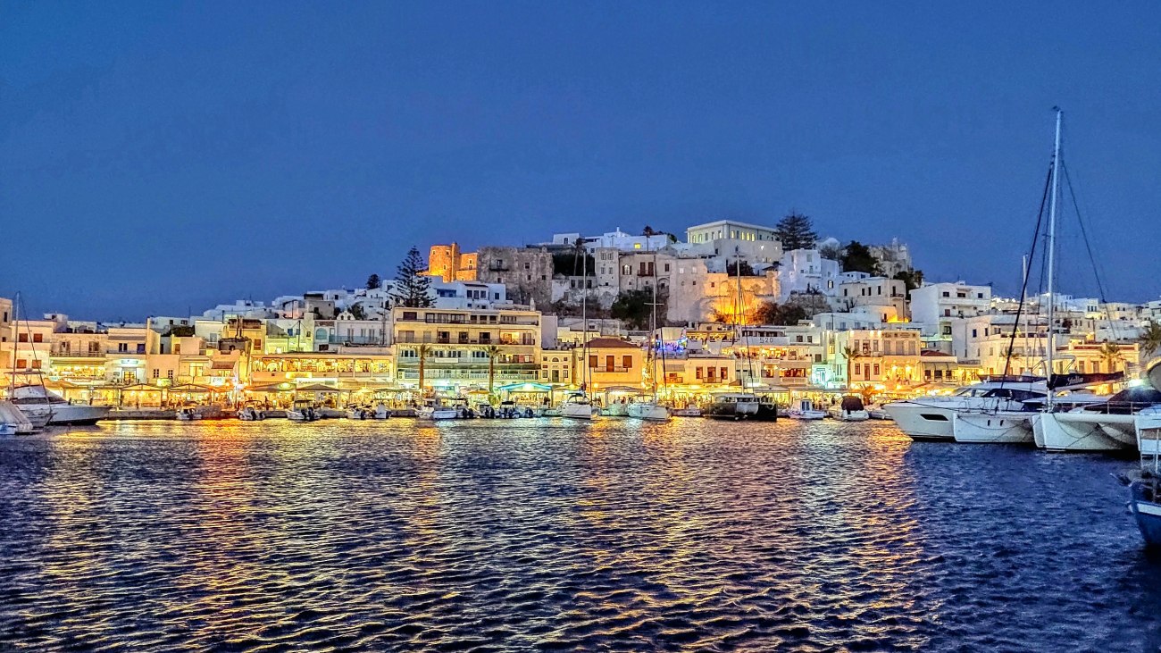 Πλήρης πληρότητα στα πλοία για τα νησιά – Αύξηση κόστους διακοπών