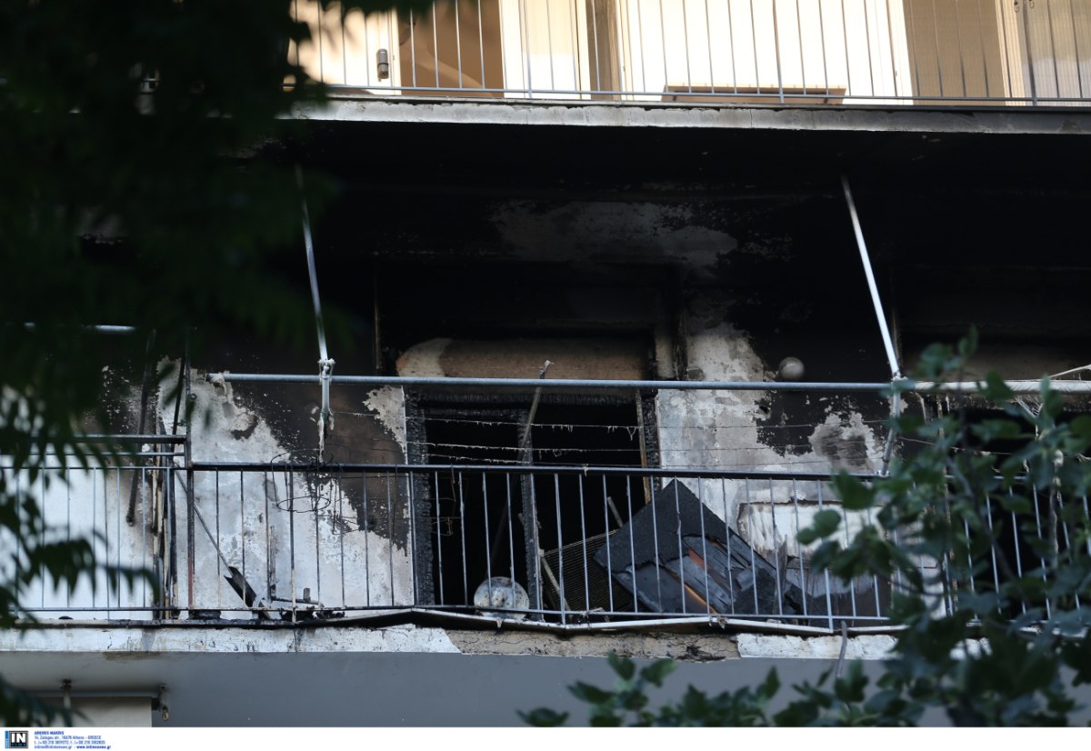 Έρευνες σε πλήρη εξέλιξη για τα αίτια της φωτιάς στο σπίτι του Πέτρου Φιλιππίδη
