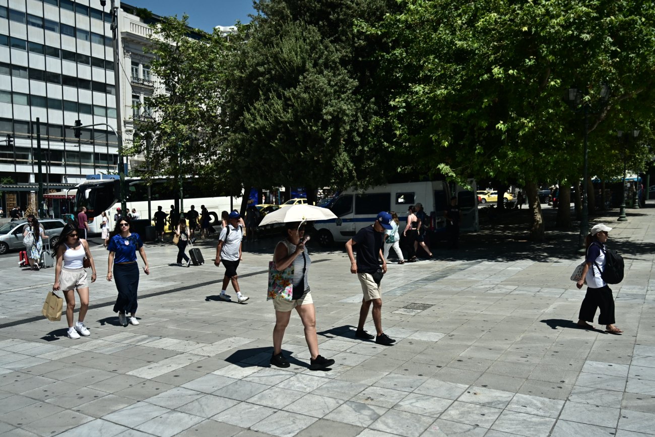 Καύσωνας και μέτρα προστασίας για τους εργαζόμενους: Οι προειδοποιήσεις της ΕΜΥ