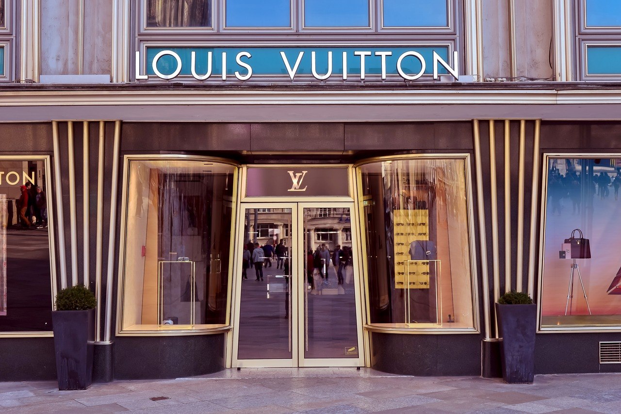 Διαρροή δεδομένων πελατών της Louis Vuitton καθώς οι κυβερνοεπιθέσεις γίνονται συχνό φαινόμενο