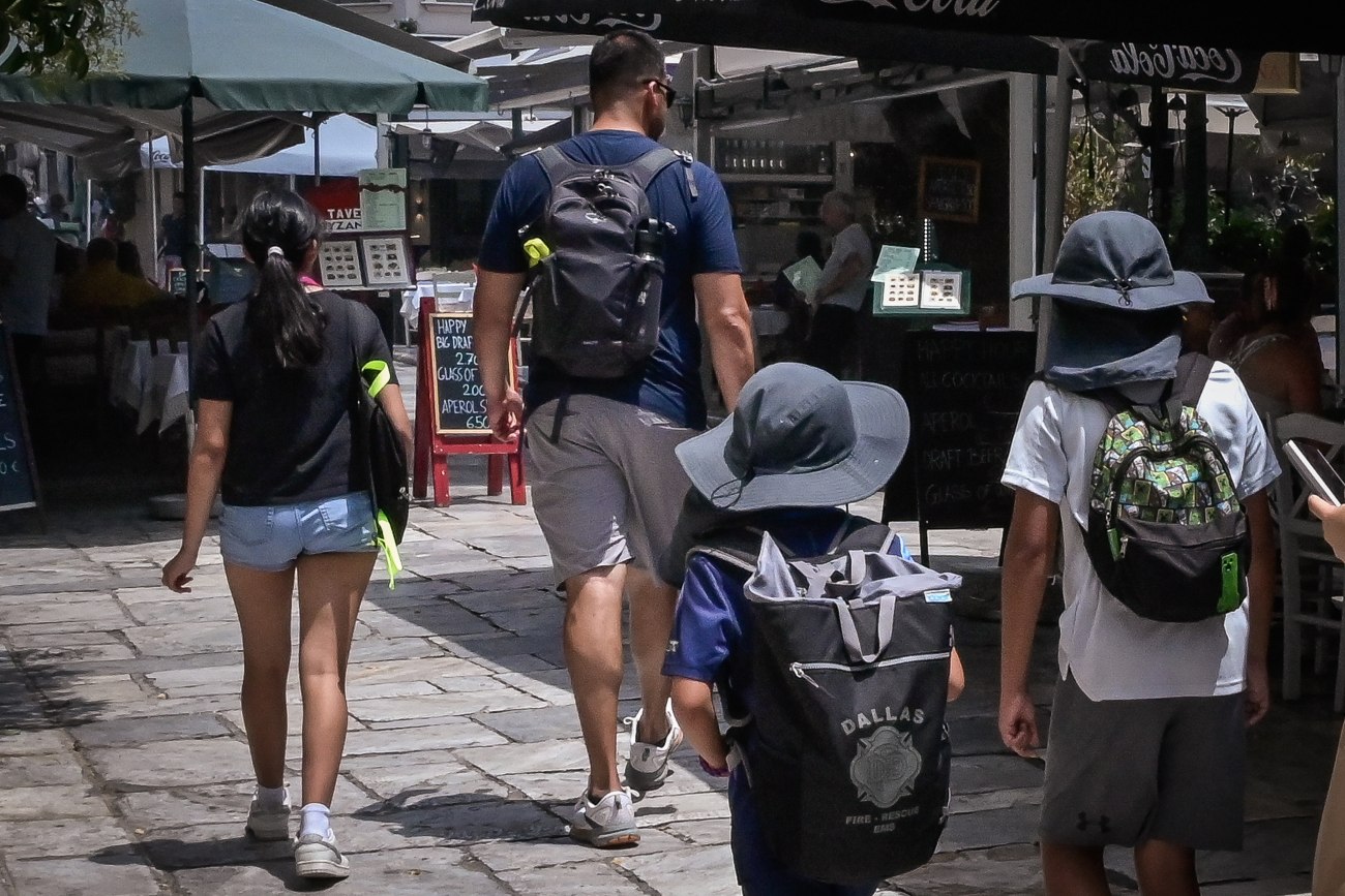 Δύσκολες μέρες με καύσωνα: Θερμοκρασίες έως 43 βαθμούς την Τρίτη – Αναλυτική πρόγνωση έως το Σάββατο