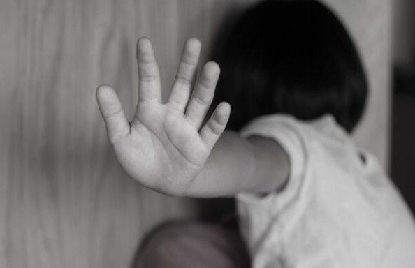 Θεσσαλονίκη: Στη φυλακή 69χρονος κατηγορούμενος για σεξουαλική κακοποίηση της 4χρονης εγγονής του