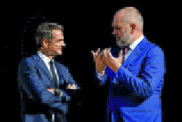 Δούρου: Προκλήσεις από το αλβανικό υπουργείο Άμυνας και η θεωρία της μεγάλης Αλβανίας