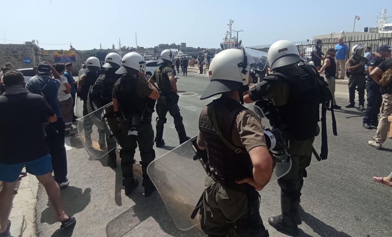 Ρόδος: Αντίκτυποι και συγκρούσεις πριν την άφιξη του ισραηλινού κρουαζιερόπλοιου Crown Iris