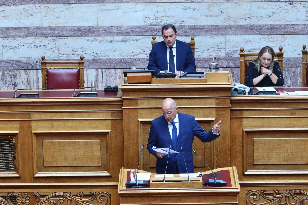 Δένδιας: Σκάνδαλα σπατάλης με την ακίνητη περιουσία του στρατού
