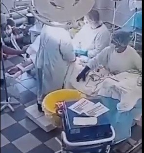 Συγκλονιστική αντίδραση ρώσων χειρουργών κατά τη διάρκεια του σεισμού 8,8 Ρίχτερ – Δείτε το βίντεο
