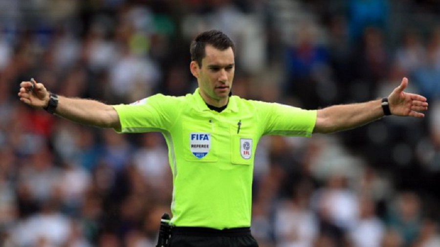 Η Premier League εξετάζει τη χρήση καμερών σώματος για τους διαιτητές