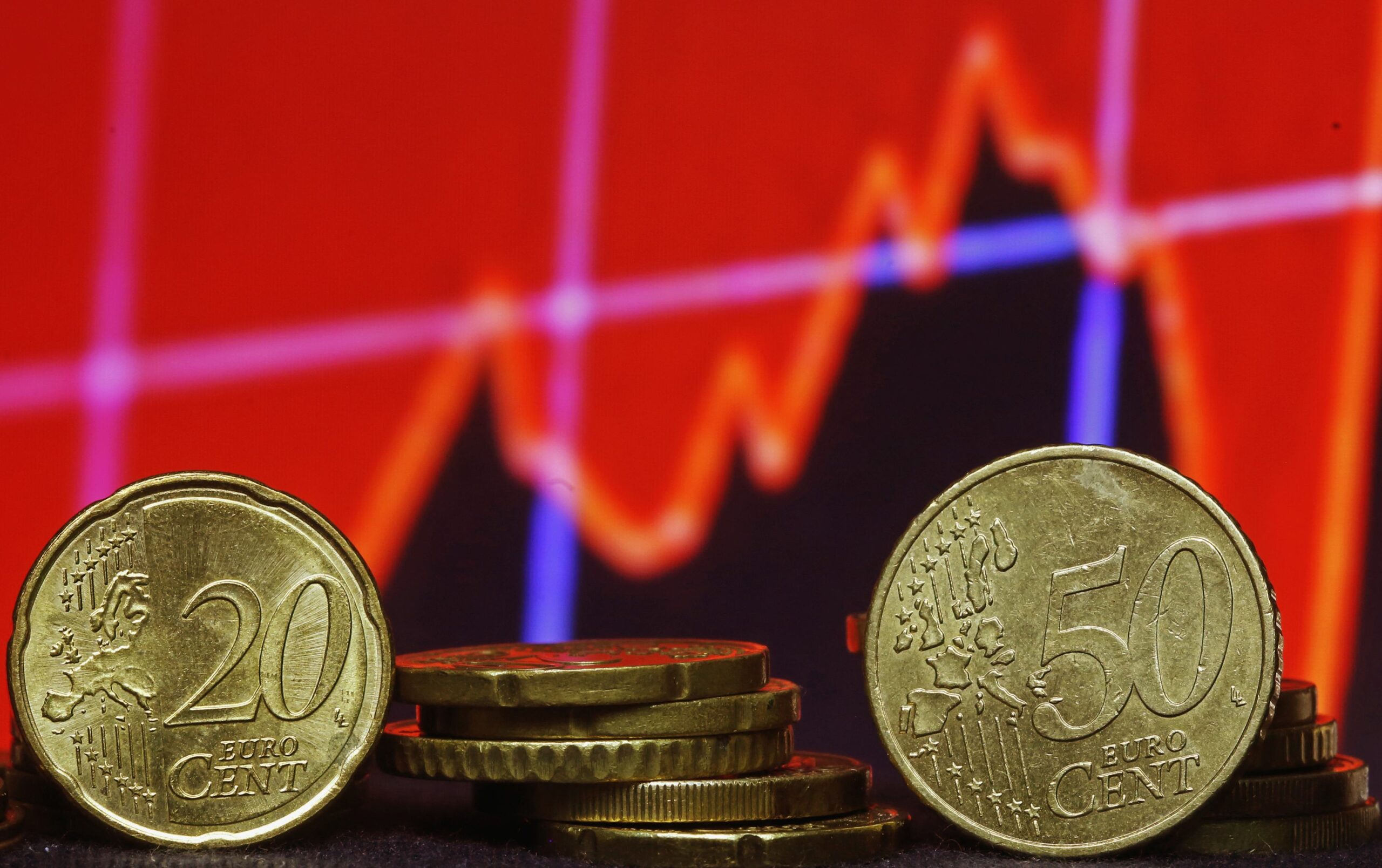 Γιατί η ενίσχυση του ευρώ μπορεί να έχει αρνητικές συνέπειες για τις ευρωπαϊκές επιχειρήσεις
