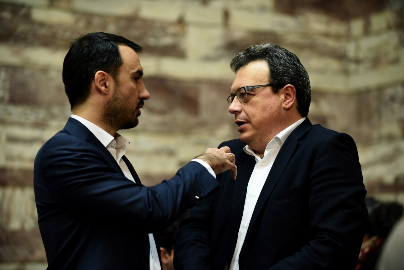 Κοινή αίτηση για ονομαστική ψηφοφορία σχετικά με το νομοσχέδιο του υπουργείου Παιδείας από τον ΣΥΡΙΖΑ και τη Νέα Αριστερά