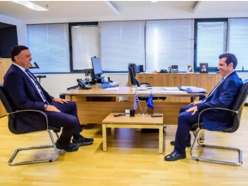 Συνάντηση Πλεύρη – Κικίλια: 450 εκατ. ευρώ από το Μετανάστευσης στο Ναυτιλίας για νέα πλοία και ενίσχυση της φύλαξης των συνόρων