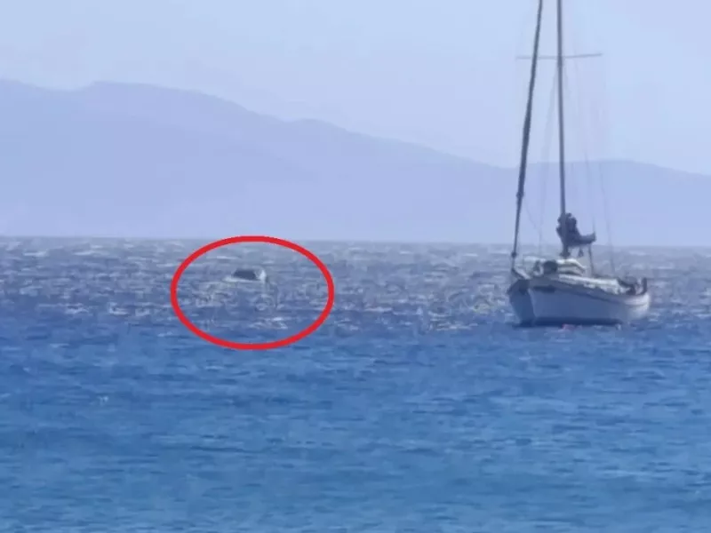 Τήνος: Αυτοκίνητο έπεσε στη θάλασσα και βυθίστηκε στο λιμάνι του Όρμου (Βίντεο)