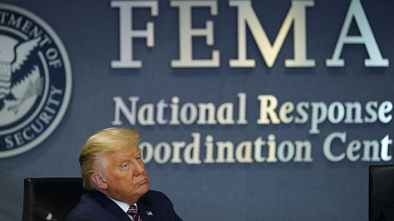 Εργαζόμενοι της FEMA σε διοικητική άδεια λόγω ανοικτής επιστολής κατά του προέδρου Τραμπ