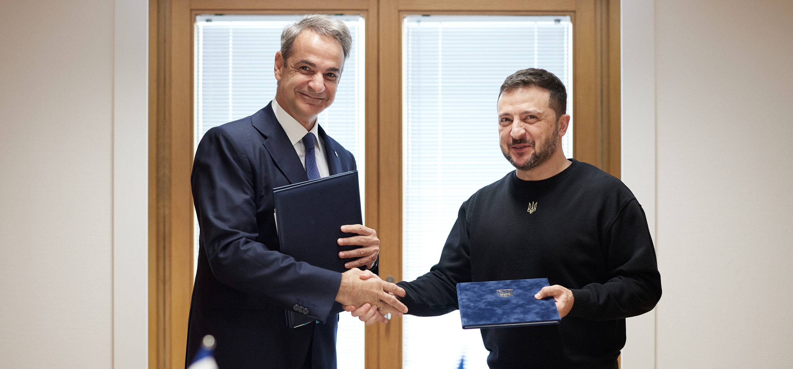 Συνομιλία Μητσοτάκη-Ζελένσκι για ενίσχυση αεράμυνας και ανάκαμψη της Ουκρανίας: Μεγαλύτερη εμπλοκή της Ελλάδας στον πόλεμο