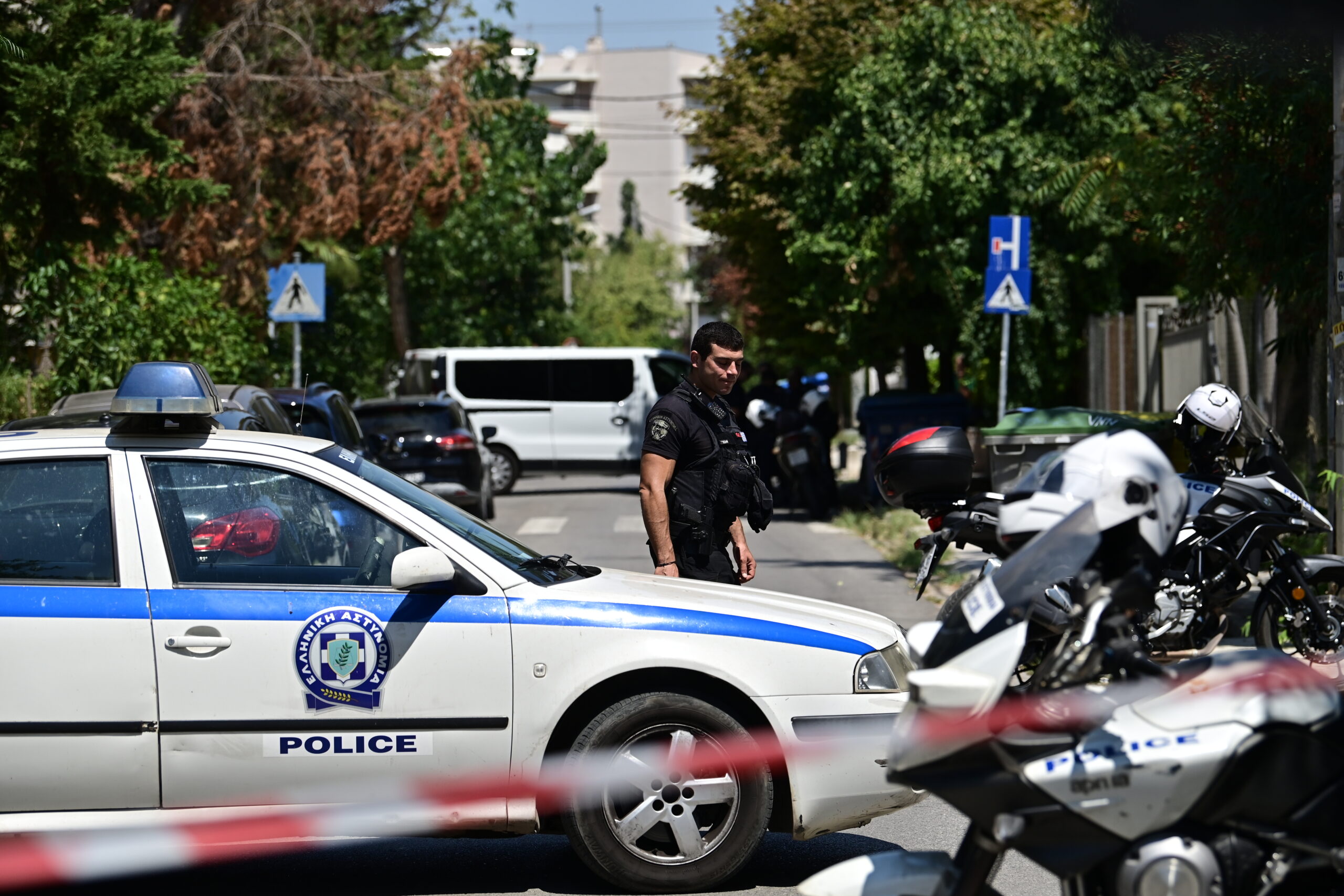 Γυναικοκτονία στο Χαλάνδρι: Με 15 μαχαιριές δολοφόνησε ο 28χρονος τη 47χρονη – «Της μίλησα κι έβαλε τις φωνές – Θύμωσα και την σκότωσα»