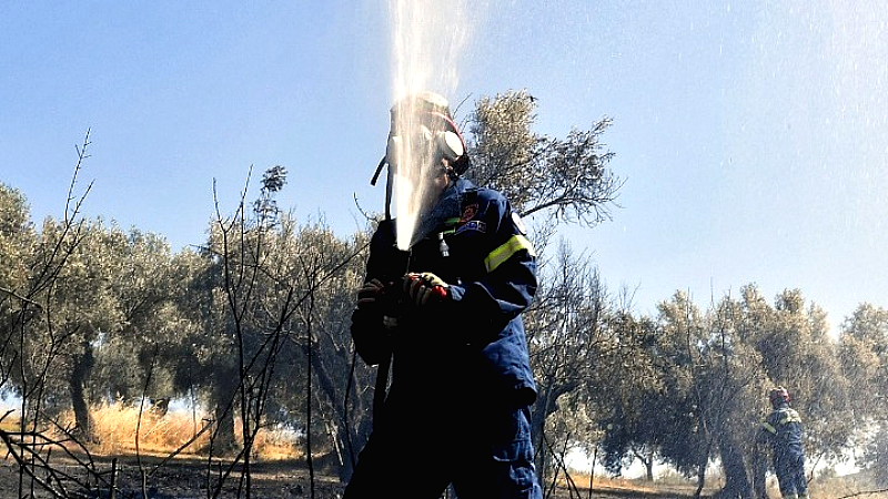 Ενίσχυση των πυροσβεστικών δυνάμεων στην πυρκαγιά του Λαυρίου