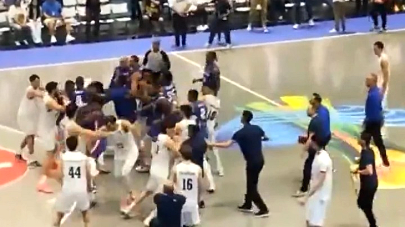 FIBA: Αυστηρές ποινές σε επτά παίκτες μετά τη βίαιη σύρραξη στο Δομινικανή Δημοκρατία–Αργεντινή