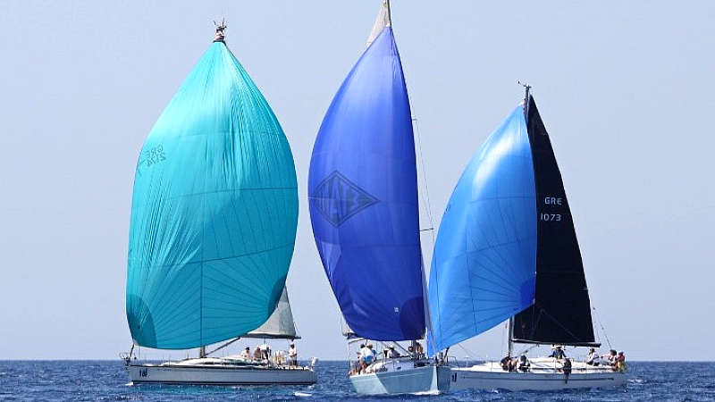 Η Aegean Regatta 2025: Ξεκίνημα ενός μοναδικού ταξιδιού στο Αιγαίο Πέλαγος με 64 σκάφη