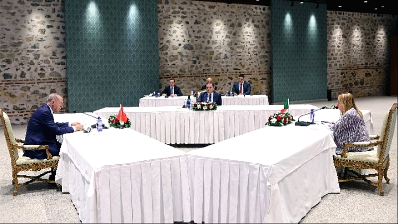 Ιταλία: Σχέδια δράσης για την καταπολέμηση της διακίνησης ανθρώπων στη συνάντηση Μελόνι – Ερντογάν – Ντμπεϊμπά