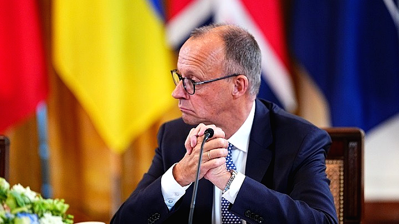 Μερτς: Η διασφάλιση της οικονομικής αδυναμίας της Ρωσίας είναι κρίσιμη για την ήττα της στον πόλεμο